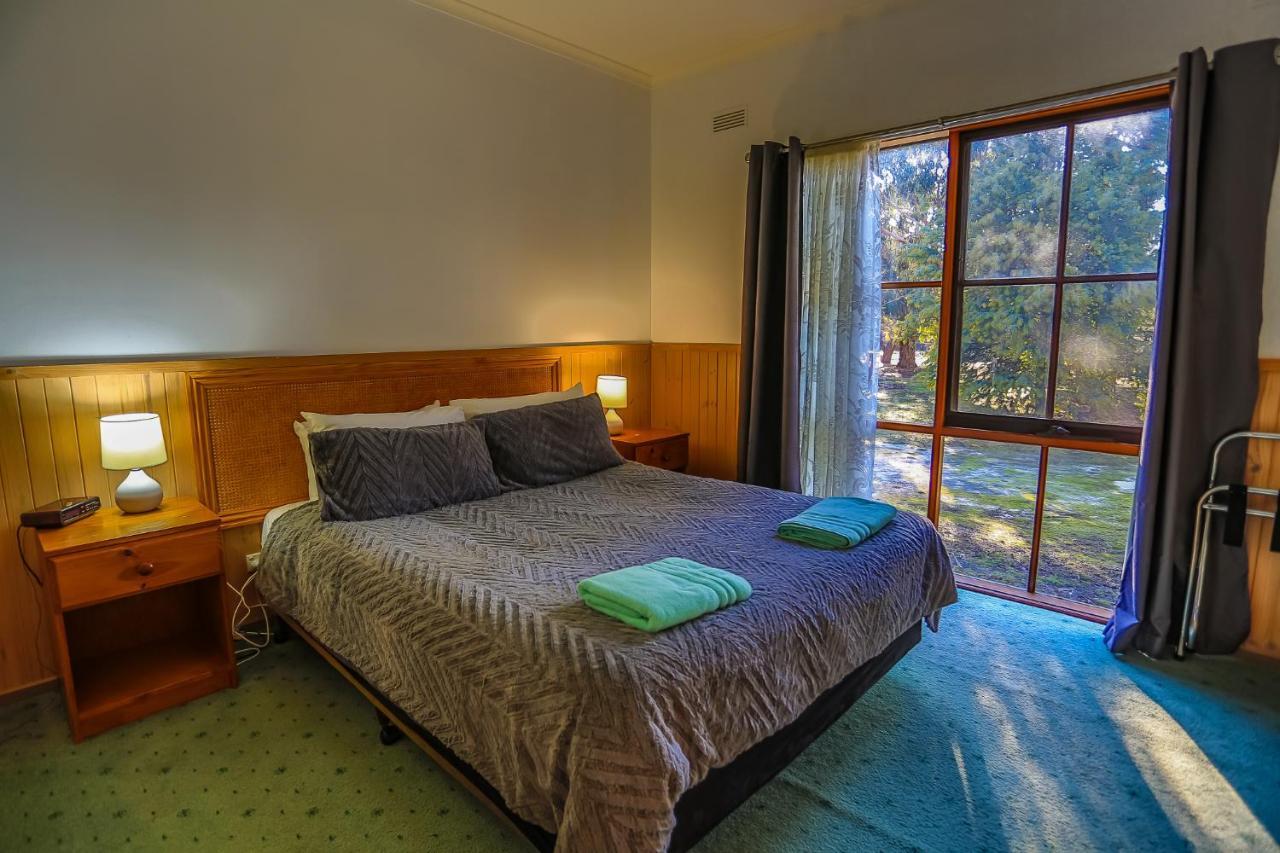 Mountain View Motor Inn & Holiday Lodges Холс-Гэп Экстерьер фото
