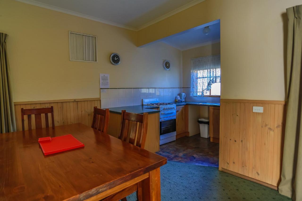 Mountain View Motor Inn & Holiday Lodges Холс-Гэп Экстерьер фото