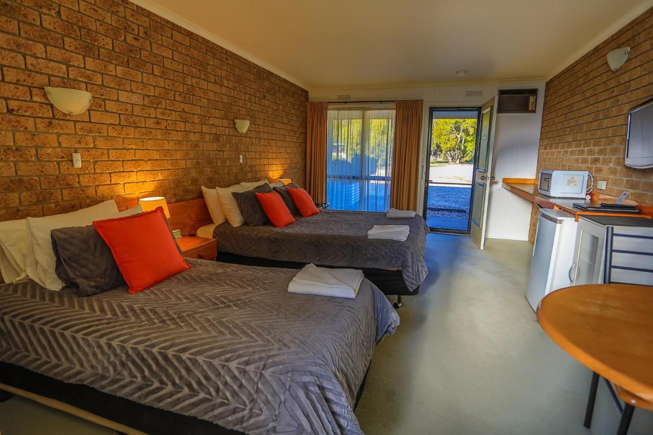 Mountain View Motor Inn & Holiday Lodges Холс-Гэп Экстерьер фото