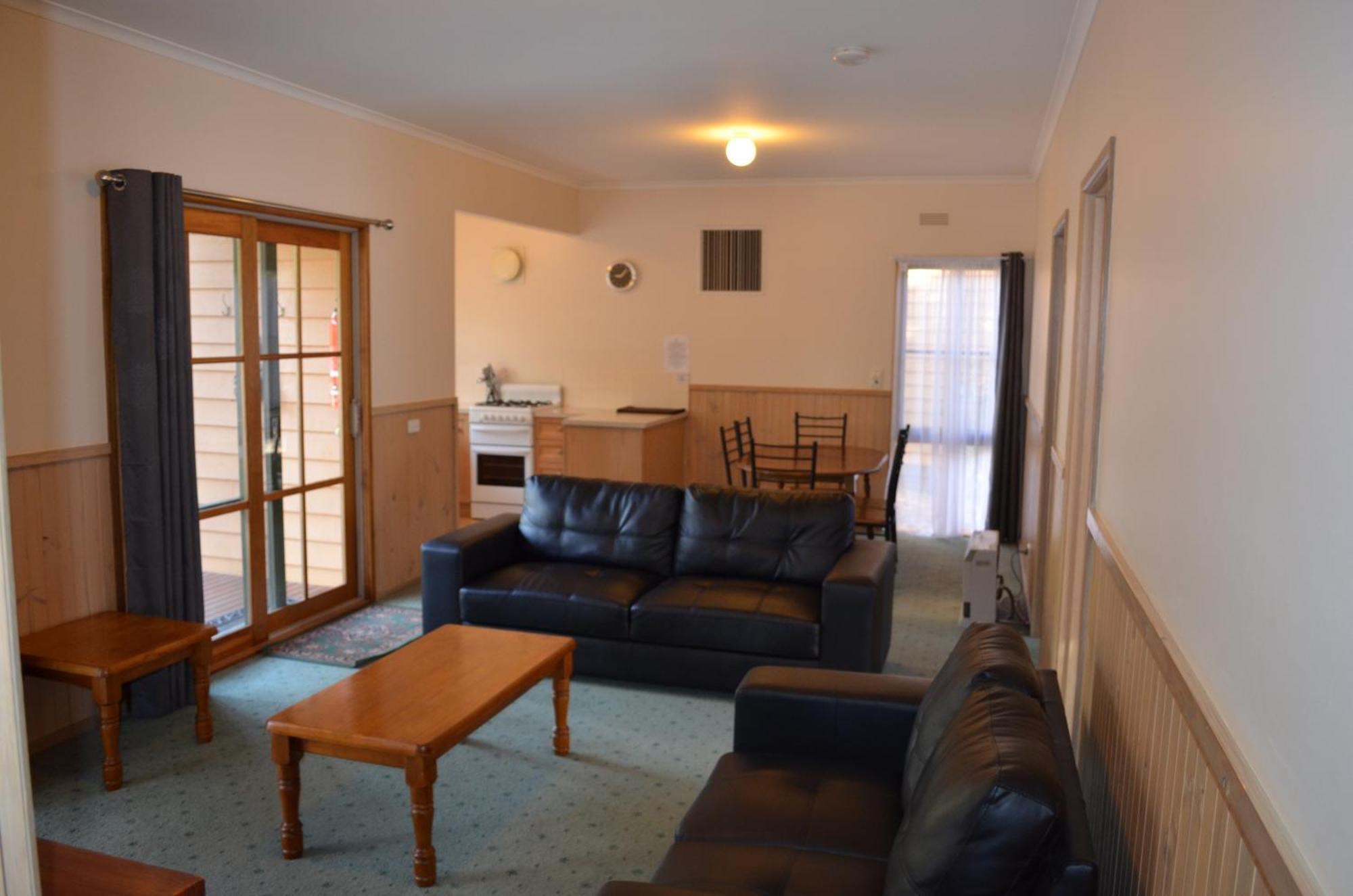 Mountain View Motor Inn & Holiday Lodges Холс-Гэп Экстерьер фото