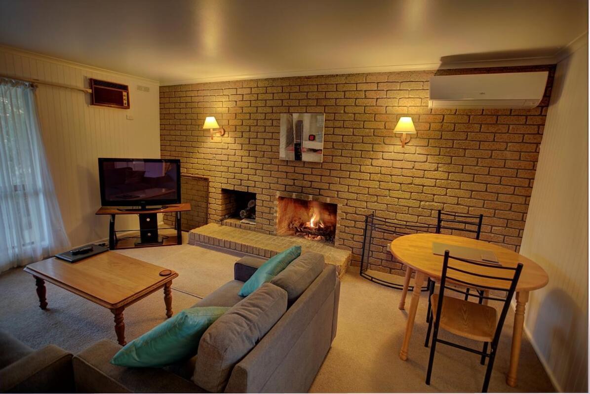 Mountain View Motor Inn & Holiday Lodges Холс-Гэп Экстерьер фото